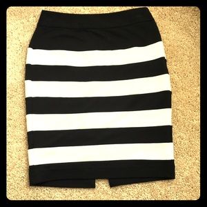 White House Black Market pencil skirt